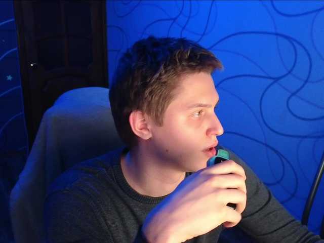 Virniks – webcam model profile photo