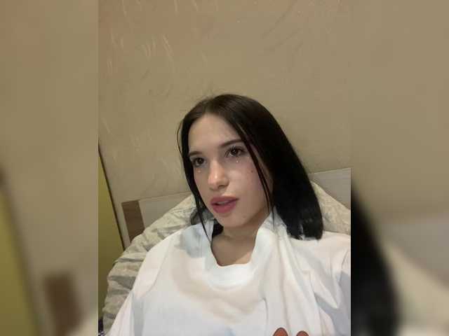 Virniks – webcam model profile photo