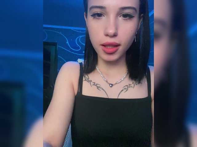 Virniks – webcam model profile photo