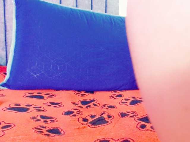 Lilith-3's BongaCams show and profile