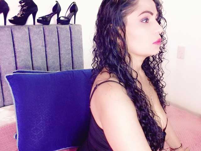 Lilith-3's BongaCams show and profile