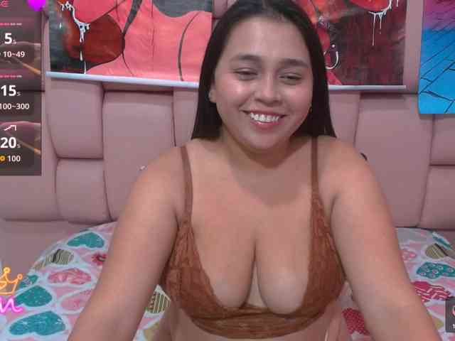 naylahot18 webcam