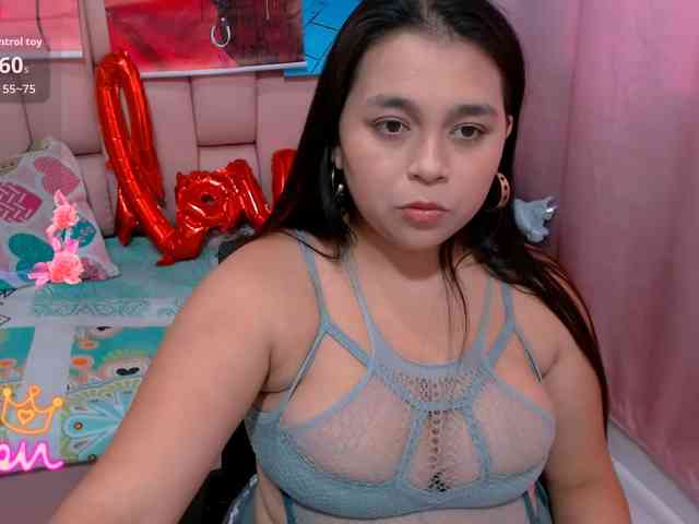 naylahot18 webcam