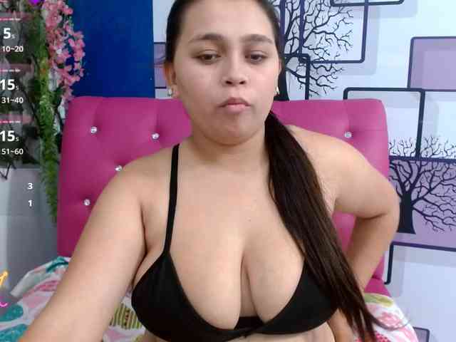 naylahot18 naylahot18