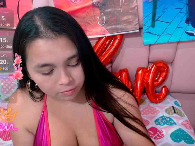 naylahot18 webcam