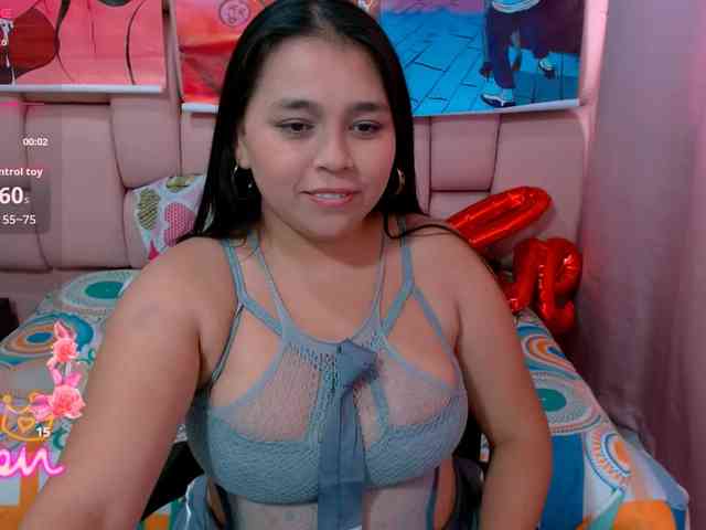 naylahot18 webcam