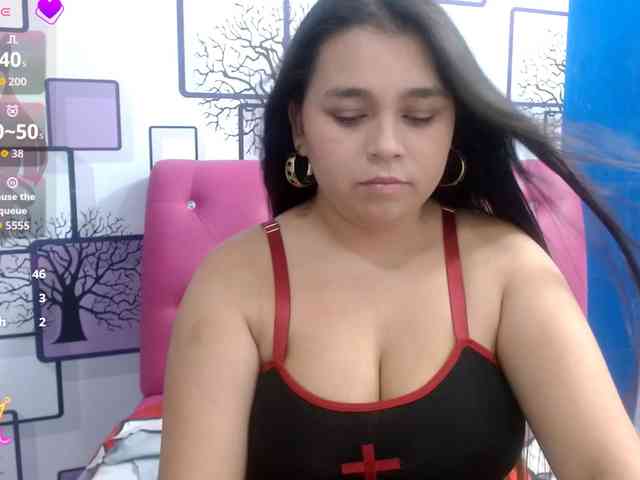 naylahot18 webcam