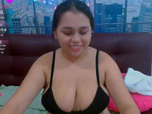 naylahot18 webcam