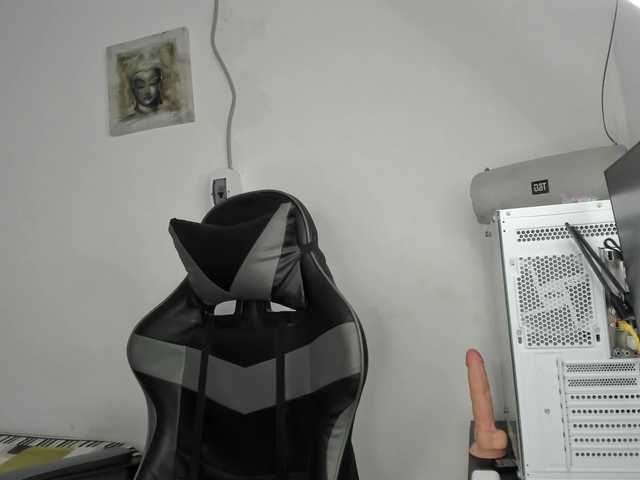 Ailiin-777's BongaCams show and profile