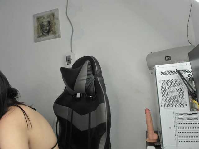 Ailiin-777's BongaCams show and profile