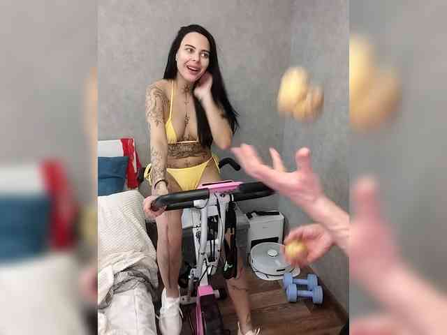 Stefania-one1- webcam