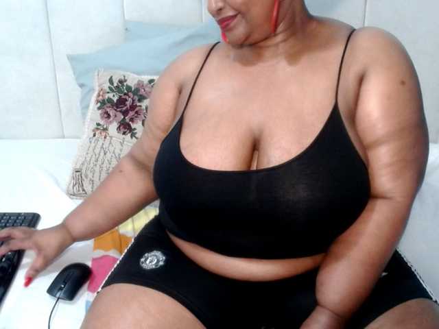 Splendidtalitha's BongaCams show and profile