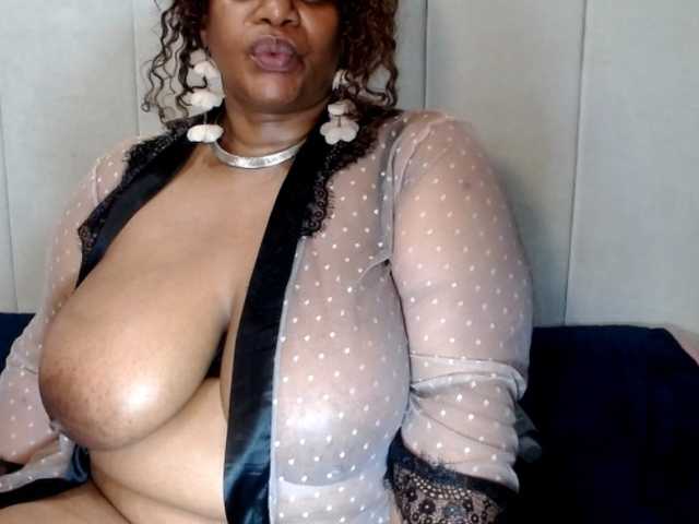 Splendidtalitha's BongaCams show and profile