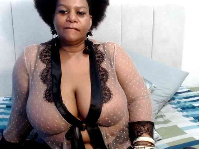 Splendidtalitha Live Webcam on BongaCams