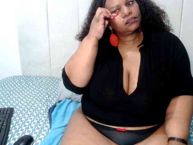 Splendidtalitha Live Webcam on BongaCams