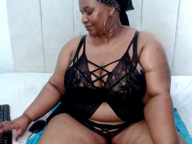 Splendidtalitha Live Webcam on BongaCams