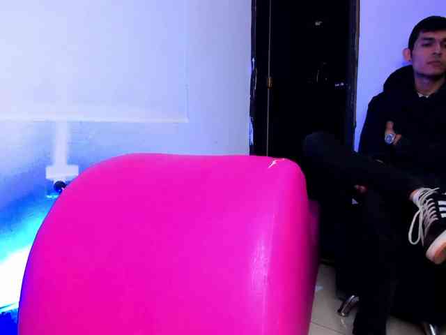 Threesome-no-meercy2