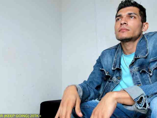 Threesome-no-meercy2 webcam