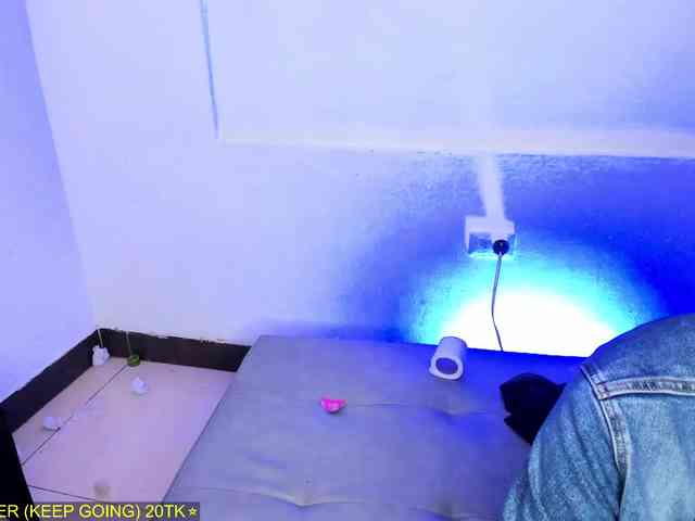 Threesome-no-meercy2 webcam