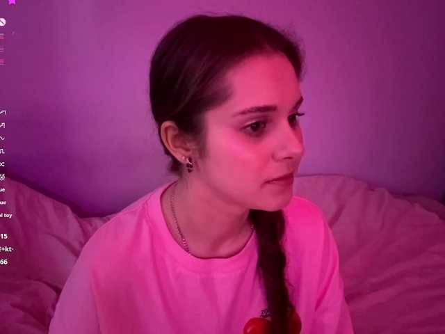 BongaCams MiaBlankot is Freechat MiaBlankot — show bra @total @sofar @remain