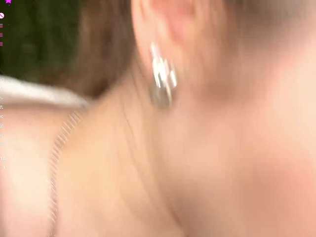 MiaBlankot Live Cam on BongaCams