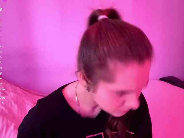 MiaBlankot Live Webcam on BongaCams