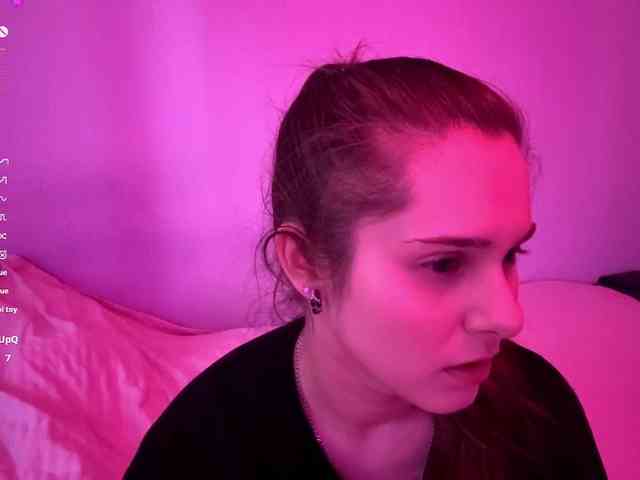 MiaBlankot Live Webcam on BongaCams