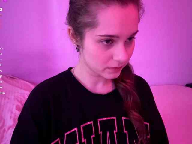 MiaBlankot Live Webcam on BongaCams