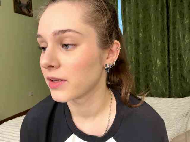 MiaBlankot Live Webcam on BongaCams