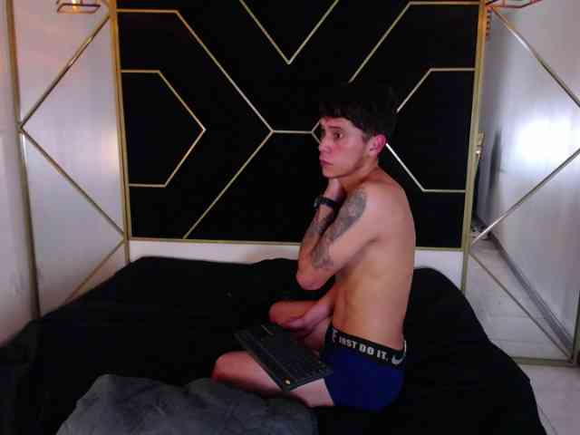 AndyliveandSofi AndyliveandSofi