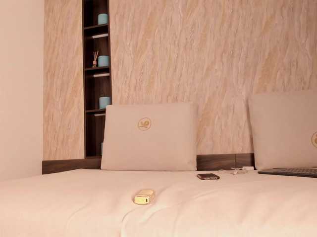 AylaVelt's BongaCams show and profile