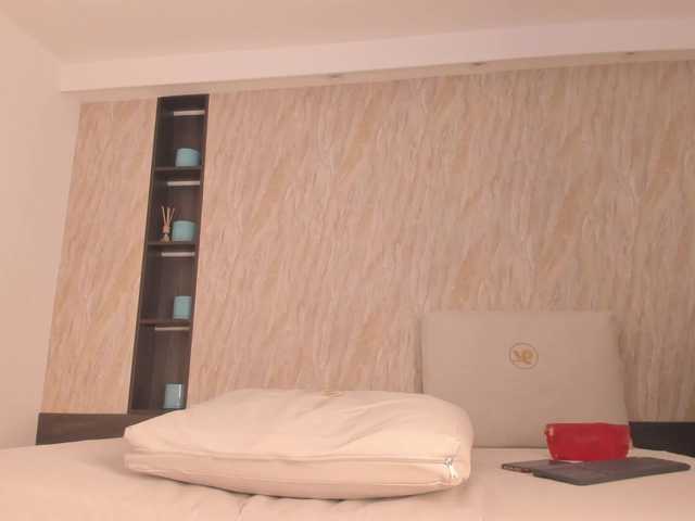 AylaVelt's BongaCams show and profile