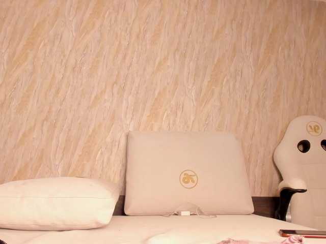 AylaVelt's BongaCams show and profile