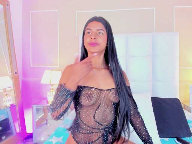 Dolly-Squirrt's BongaCams show and profile