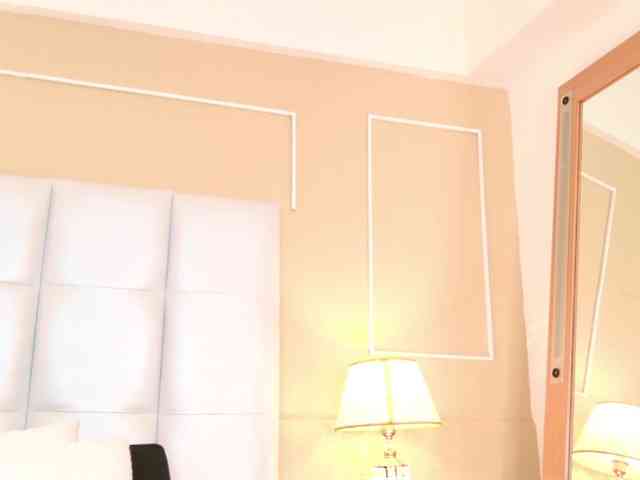 Dolly-Squirrt webcam