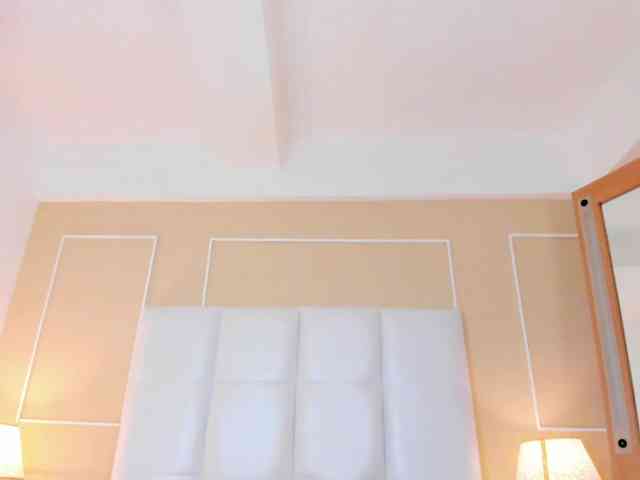 Dolly-Squirrt webcam