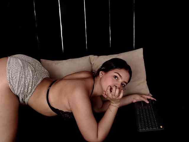 Mia-hot-23 Live Webcam on BongaCams