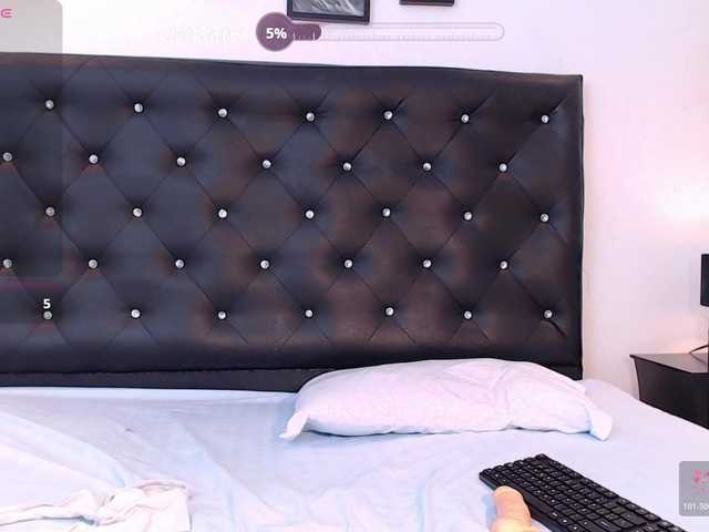 moonshadow-8's BongaCams show and profile