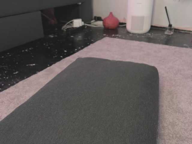 BlackValeri's BongaCams show and profile