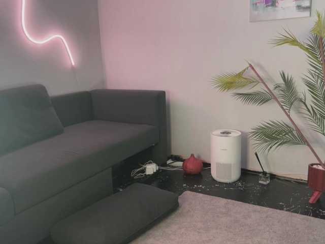 BlackValeri's BongaCams show and profile