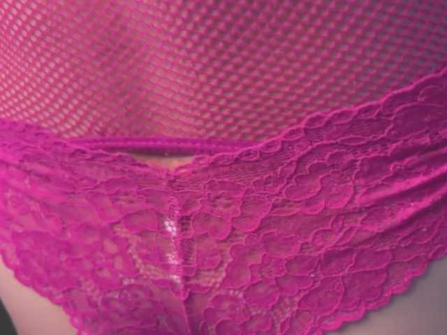 BlackValeri's BongaCams show and profile