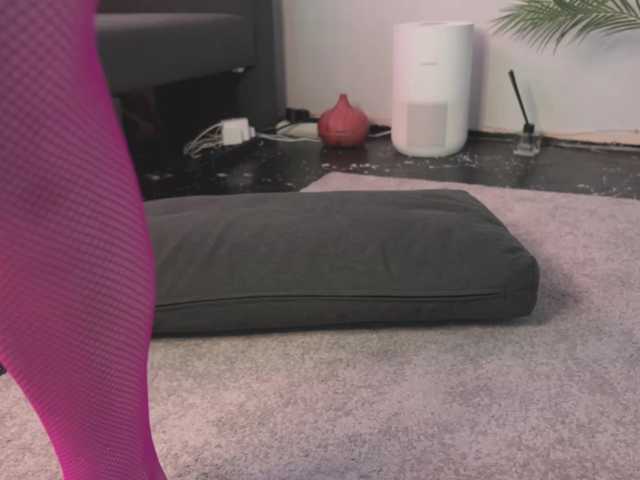 BlackValeri's BongaCams show and profile