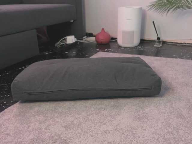 BlackValeri's BongaCams show and profile