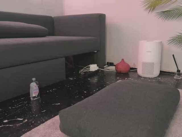 BlackValeri's BongaCams show and profile