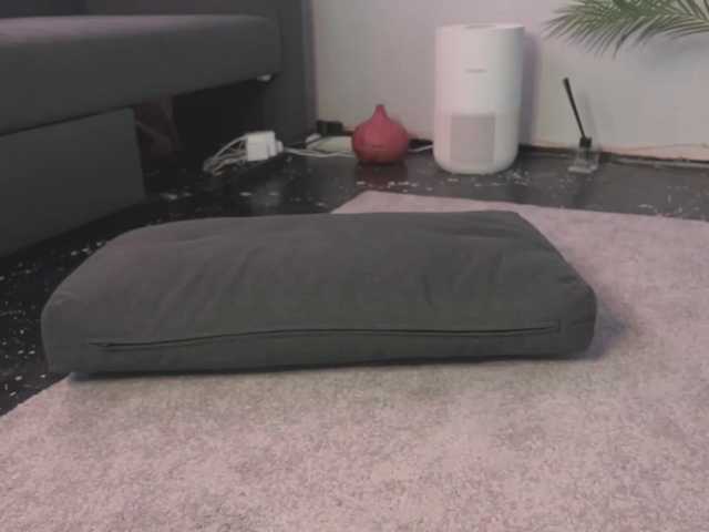 BlackValeri's BongaCams show and profile