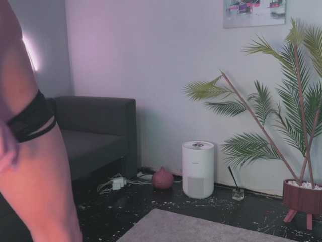 BlackValeri's BongaCams show and profile