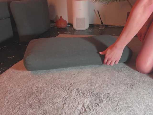 BlackValeri's BongaCams show and profile