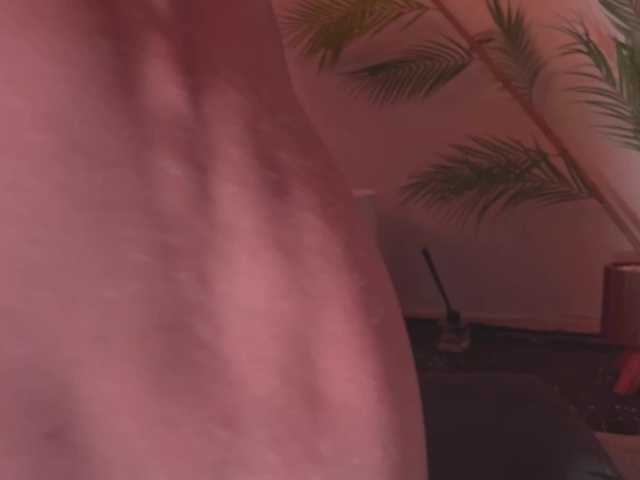 BlackValeri's BongaCams show and profile