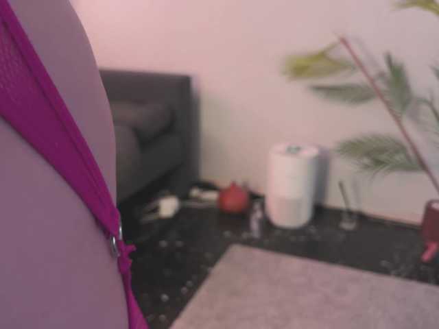 BlackValeri's BongaCams show and profile