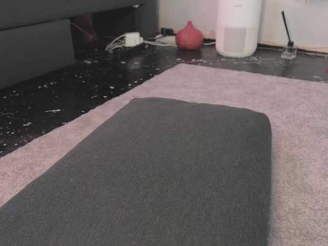 BlackValeri's BongaCams show and profile